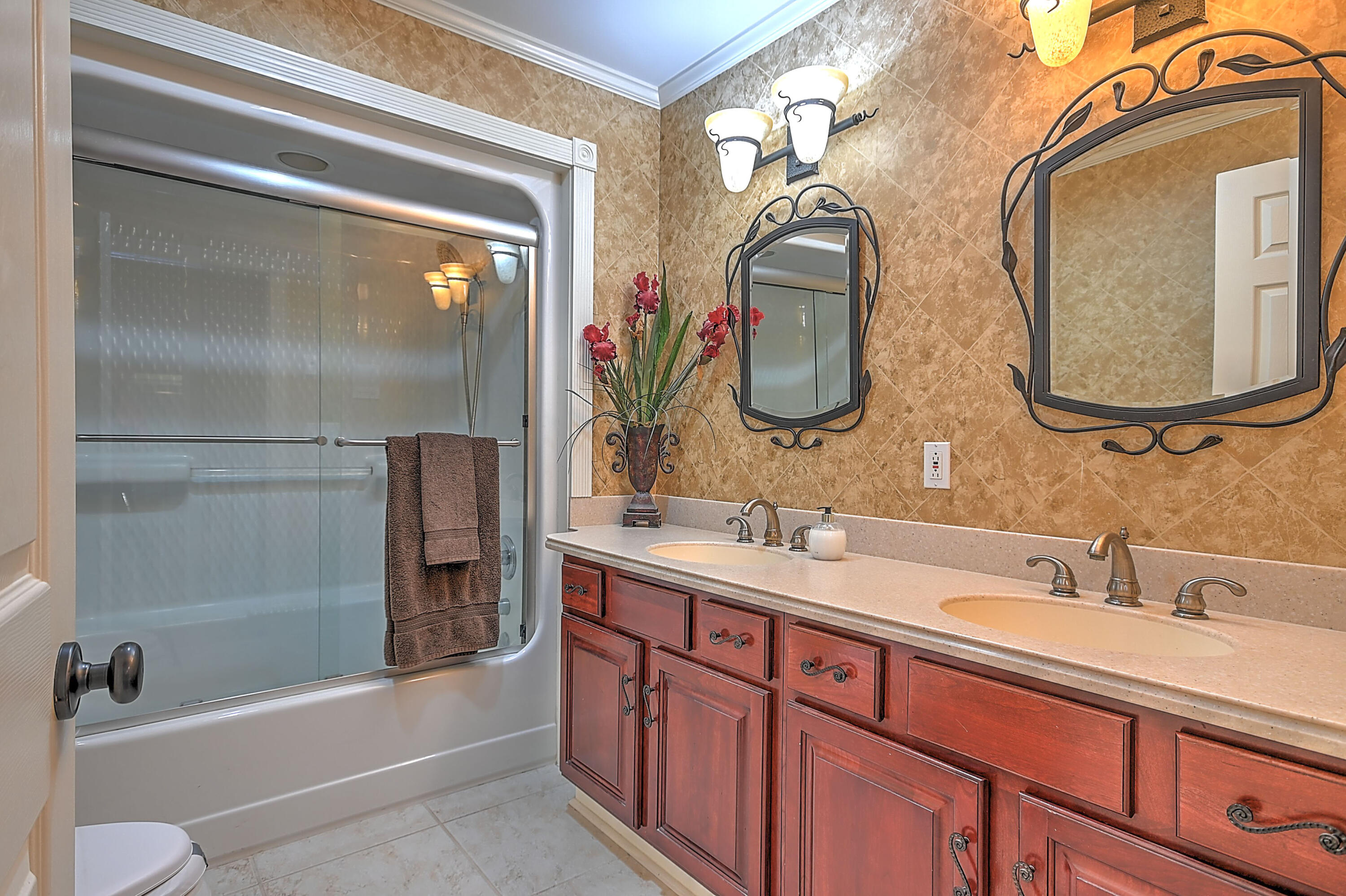 124 Cross Community Road Bristol, TN 37620 - Photo 41 of 241 Cross Community interior-101