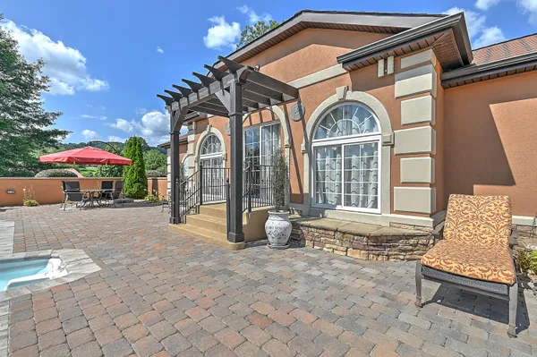 $3,750,000 | 124 Cross Community Road, Bristol, TN 37620