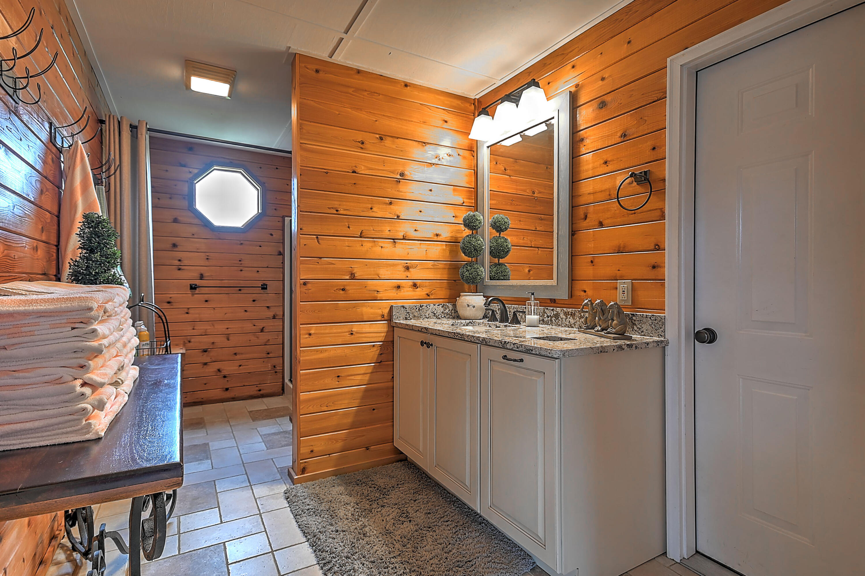 124 Cross Community Road Bristol, TN 37620 - Photo 79 of 241 Cross Community interior-11