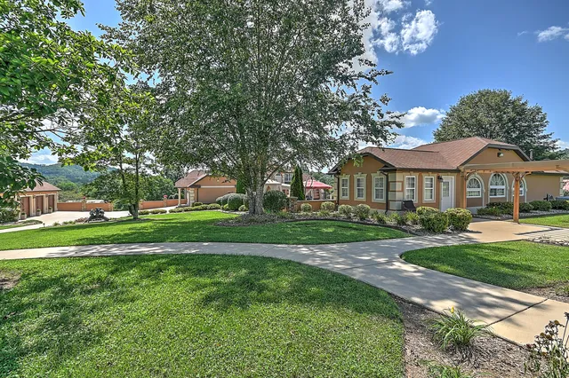 $3,495,000 | 124 Cross Community Road, Bristol, TN 37620