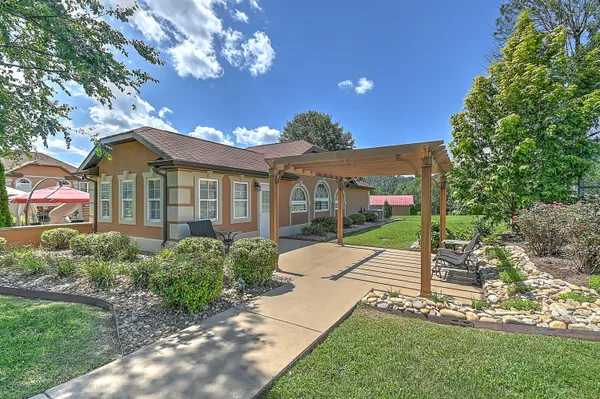 $3,495,000 | 124 Cross Community Road, Bristol, TN 37620