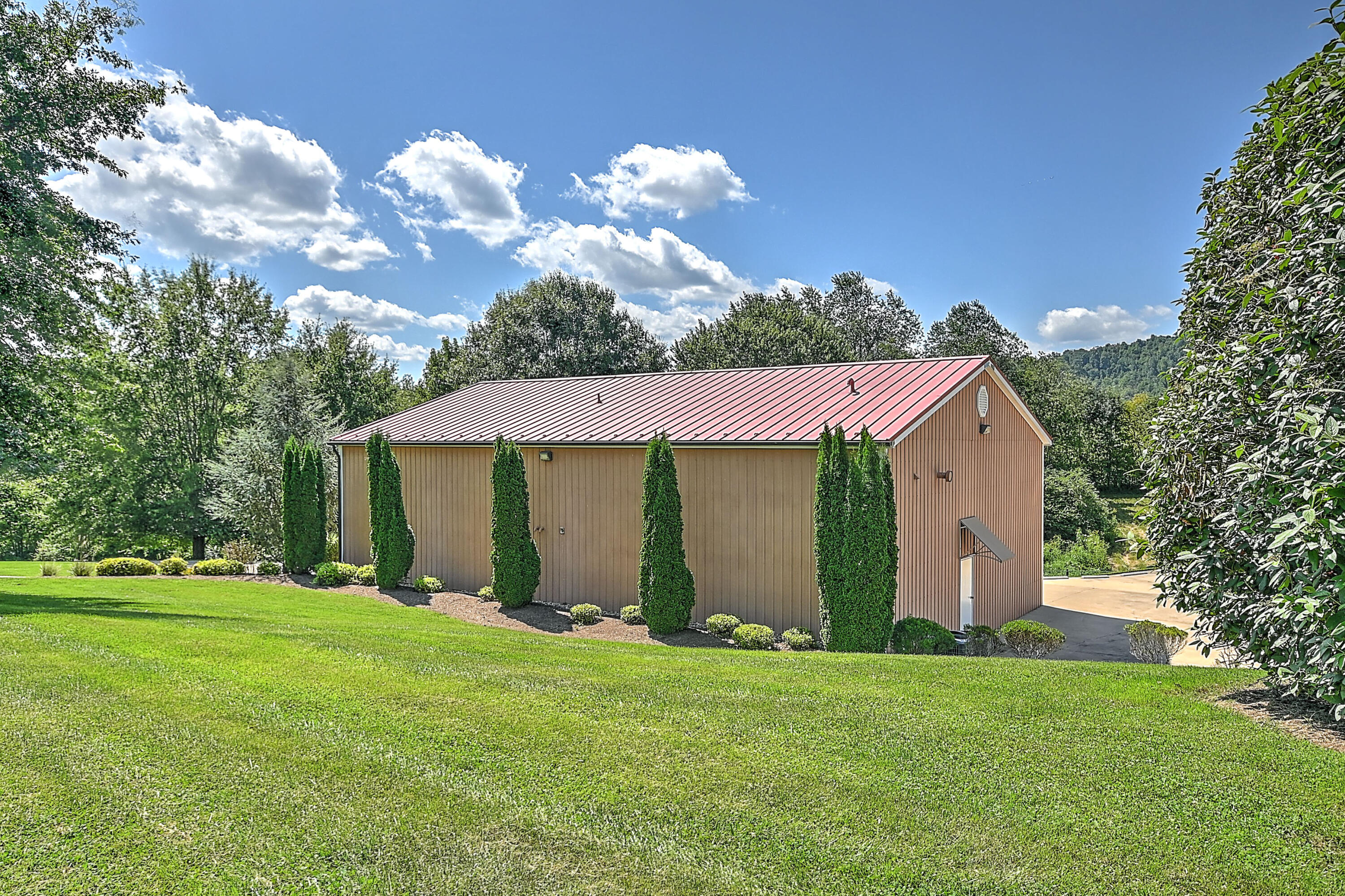 124 Cross Community Road Bristol, TN 37620 - Photo 97 of 241 Cross Community-35