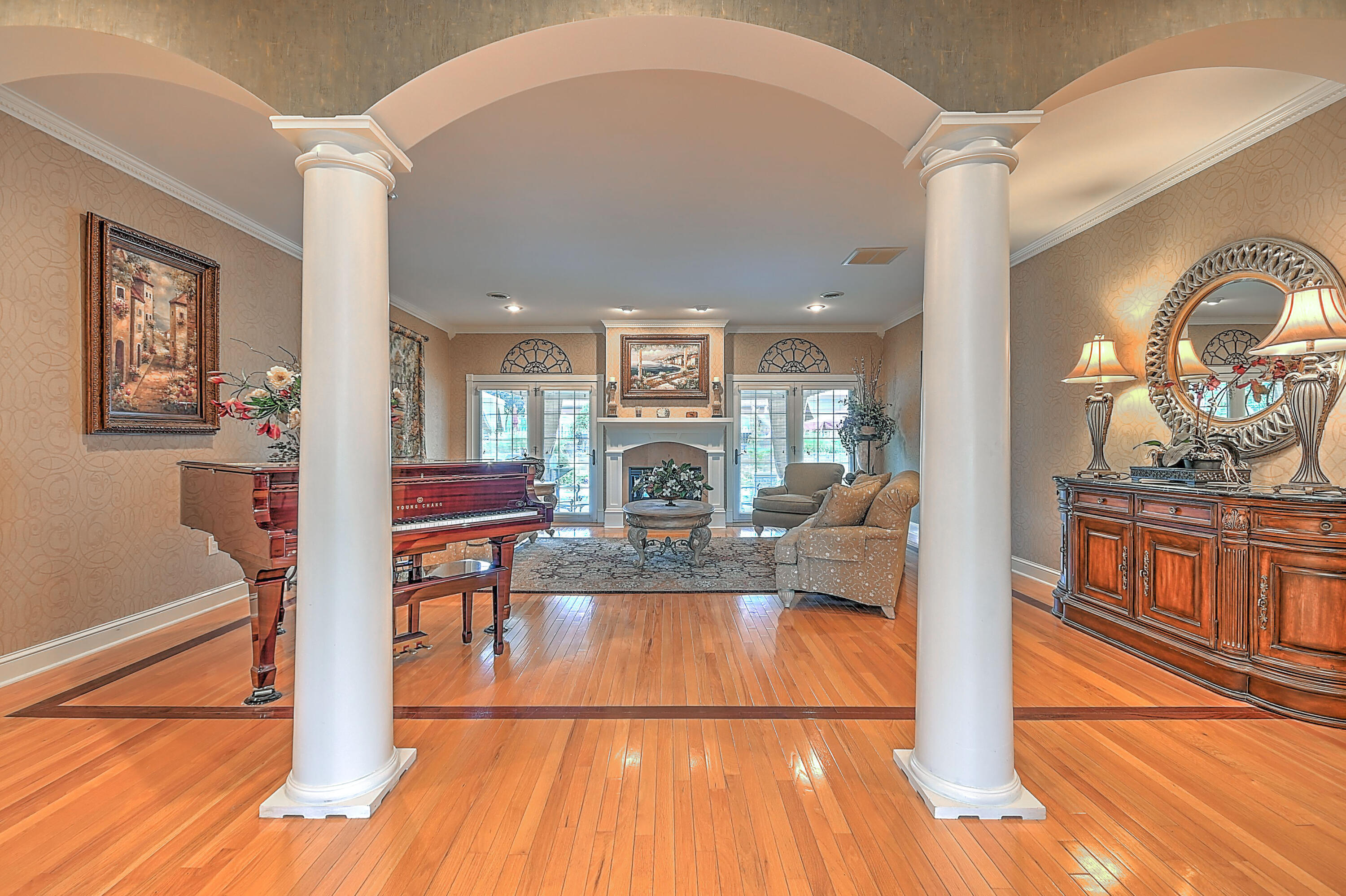 124 Cross Community Road Bristol, TN 37620 - Photo 10 of 241 Cross Community interior-52