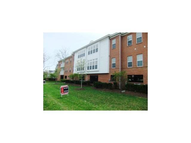 805 Proprietors Road, Unit 302 Worthington, OH 43085 - Photo 3 of 4