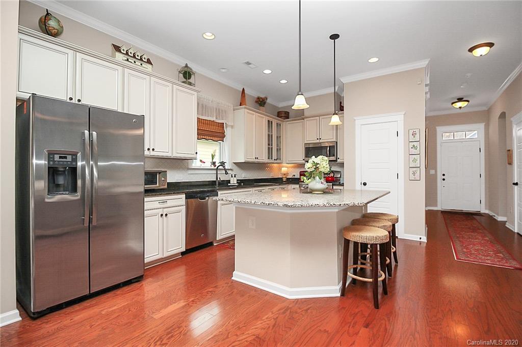525 Channel Road Lake Wylie, SC 29710 - Photo 11 of 48 Gallery Image 11