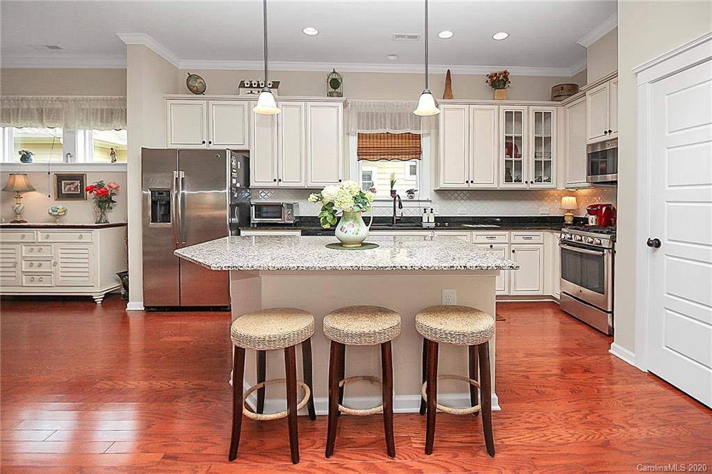 525 Channel Road Lake Wylie, SC 29710 - Photo 13 of 48 Gallery Image 13