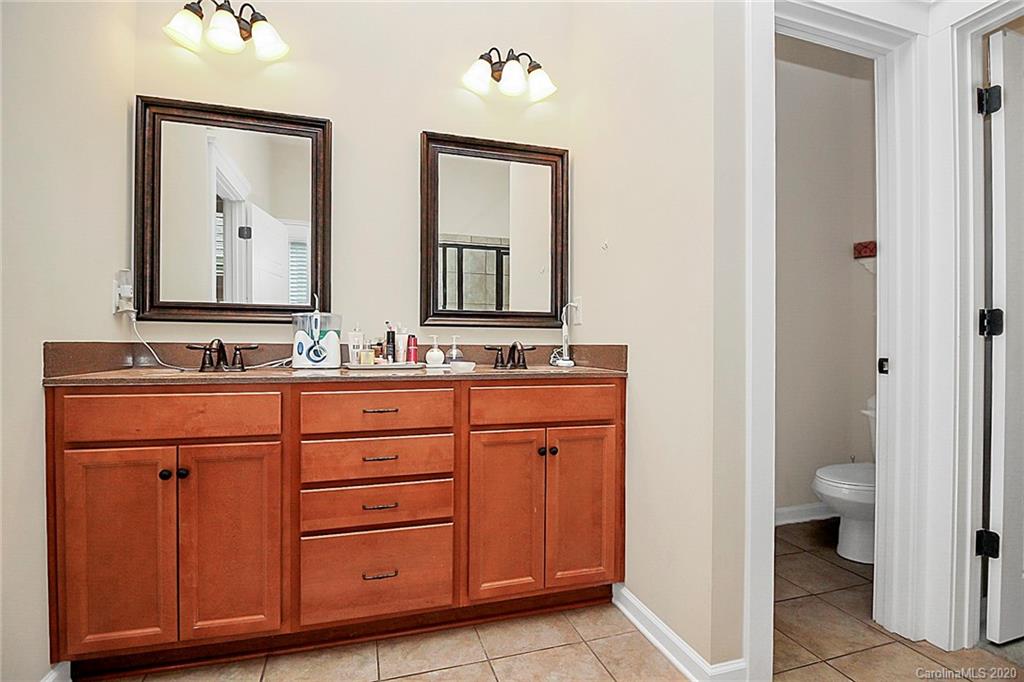 525 Channel Road Lake Wylie, SC 29710 - Photo 37 of 48 Gallery Image 37