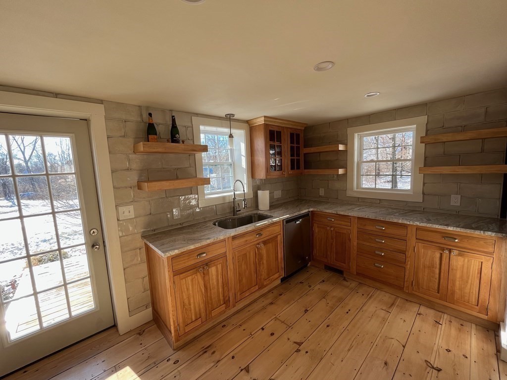 30 Court Street Groton, MA 01450 - Photo 7 of 22