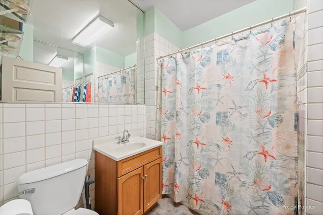 $359,900 | 810 West Galena Boulevard, Aurora, IL 60506