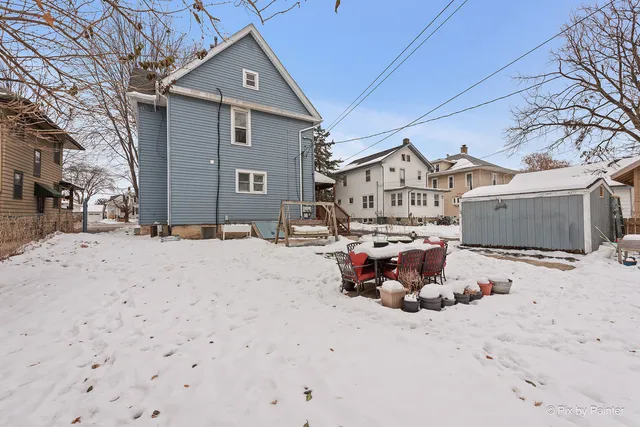 $359,900 | 810 West Galena Boulevard, Aurora, IL 60506