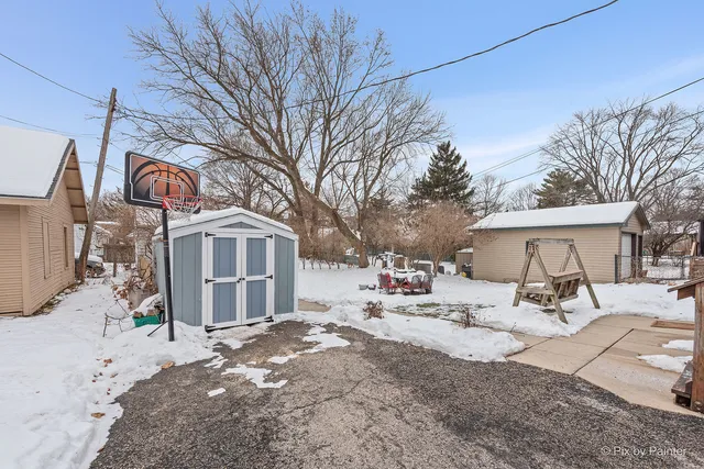 $359,900 | 810 West Galena Boulevard, Aurora, IL 60506