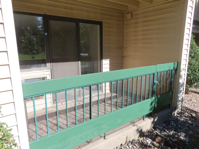 $125,900 | 7622 York Avenue South, Unit 1106, Edina, MN 55435