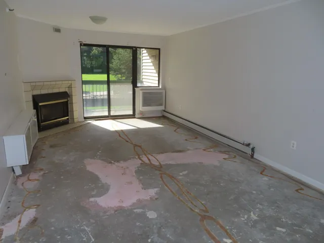 $125,900 | 7622 York Avenue South, Unit 1106, Edina, MN 55435