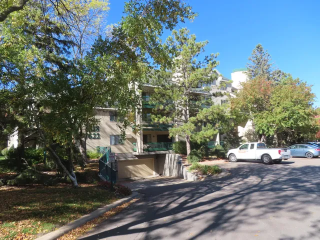 $125,900 | 7622 York Avenue South, Unit 1106, Edina, MN 55435