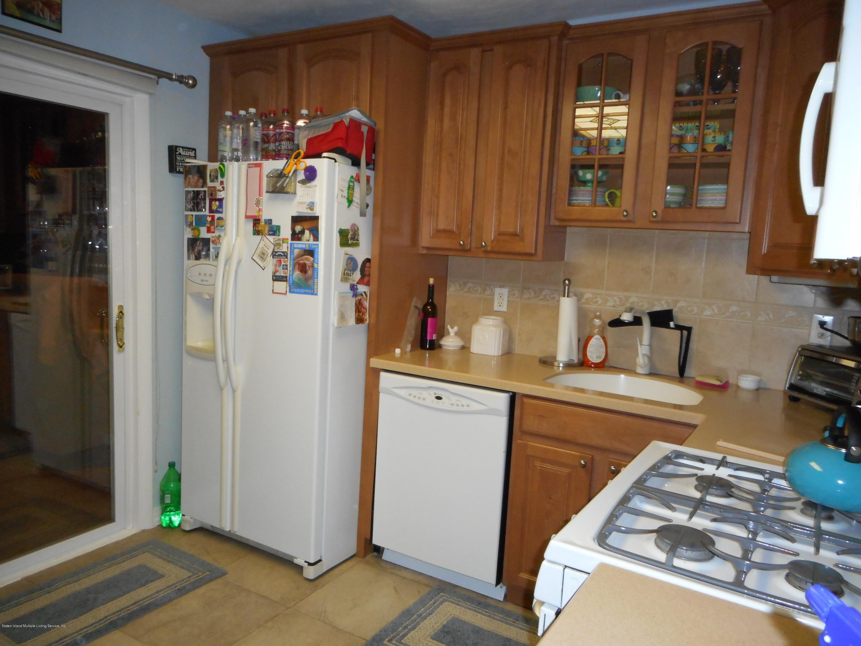 18 Rumson Road Staten Island, NY 10314 - Photo 5 of 19 DSCN0012