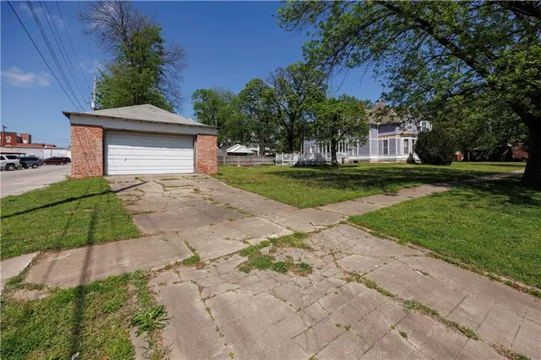 $239,999 | 303 North 8th Street, Fredonia, KS 66736