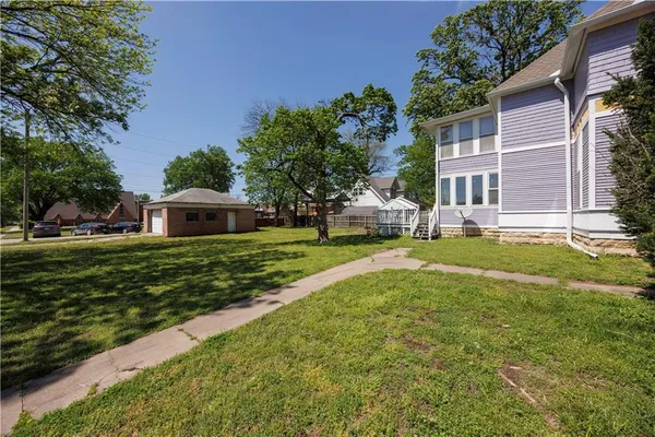 $239,999 | 303 North 8th Street, Fredonia, KS 66736
