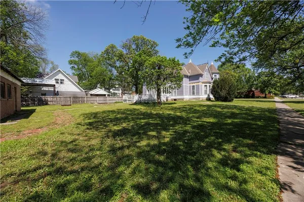 $239,999 | 303 North 8th Street, Fredonia, KS 66736