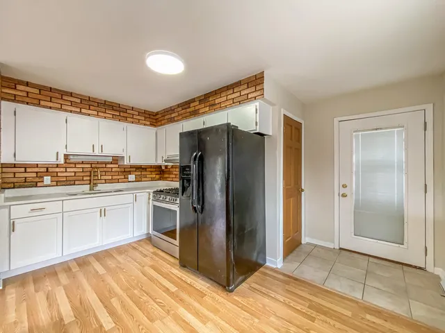 $226,500 | 808 Birchwood Drive, Beaver Dam, WI 53916