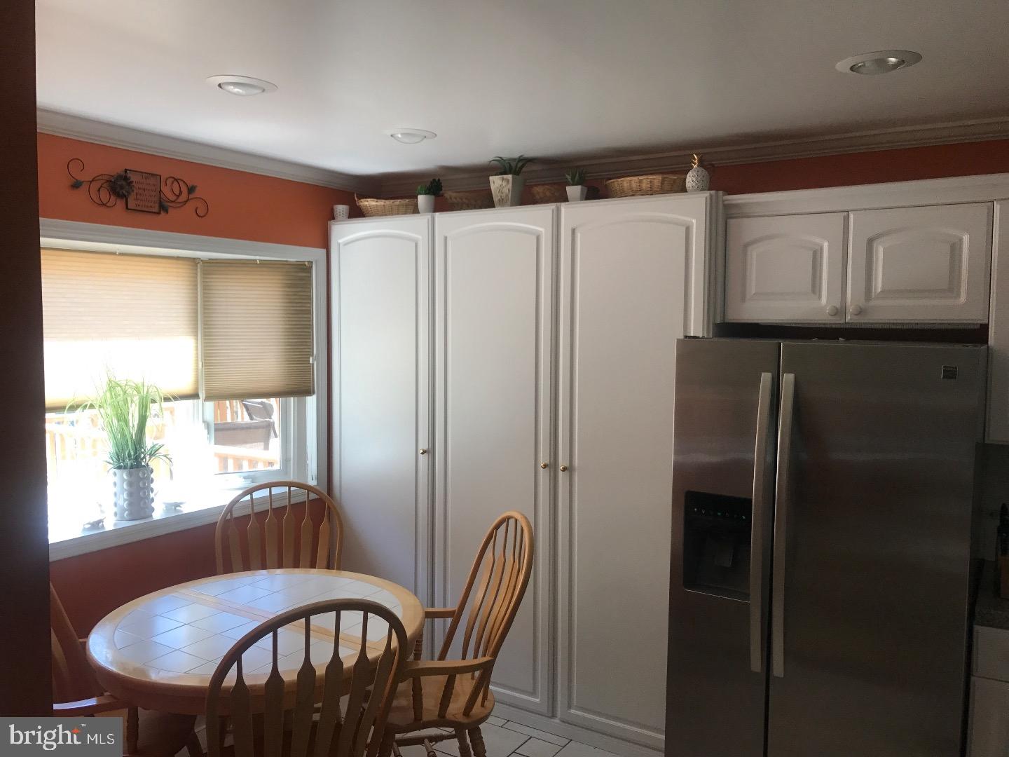 3462 Vinton Road Philadelphia, PA 19154 - Photo 3 of 6
