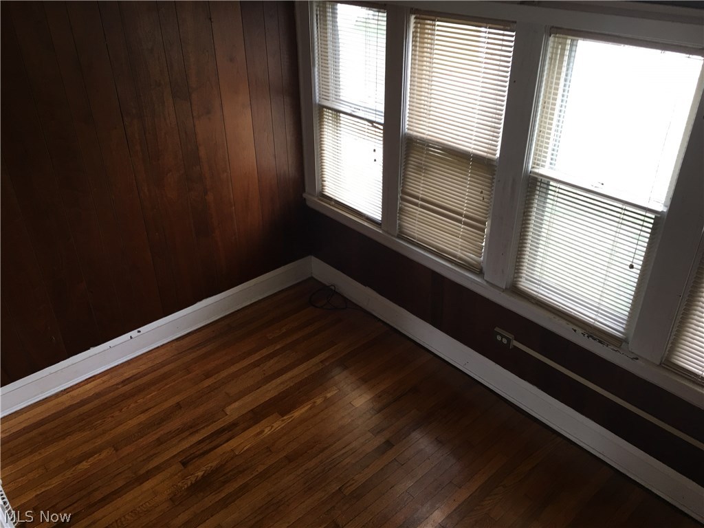 2035 Brunswick Road East Cleveland, OH 44112 - Photo 11 of 23