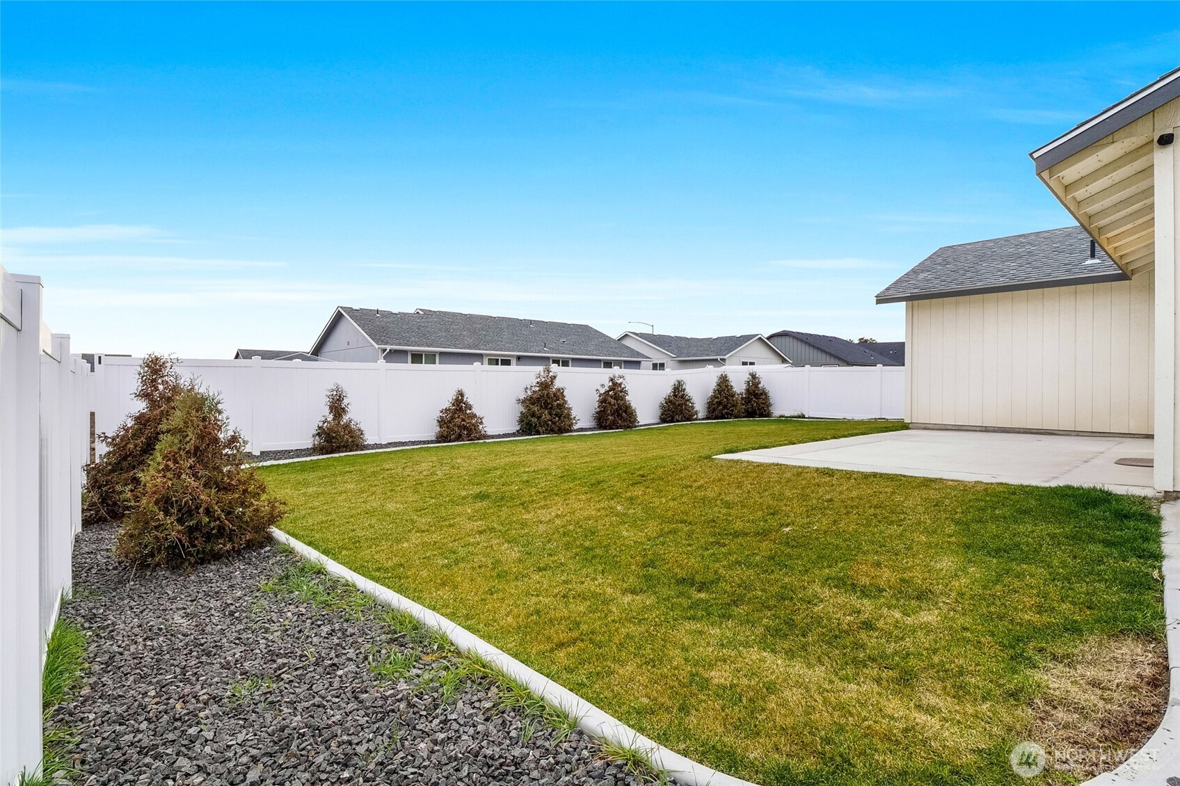 1313 Polo Ridge Moses Lake, WA 98837 - Photo 31 of 37 a view of building with ocean view