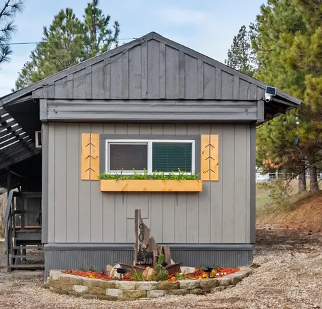 $189,500 | 90 Messick Lane, Garden Valley, ID 83622
