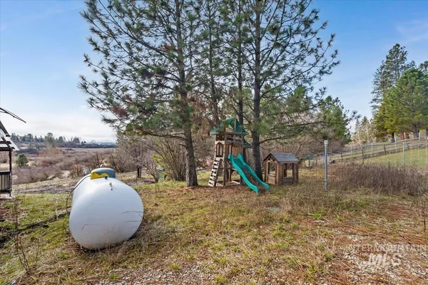 $189,500 | 90 Messick Lane, Garden Valley, ID 83622