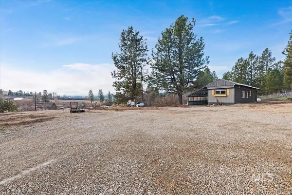 $189,500 | 90 Messick Lane, Garden Valley, ID 83622