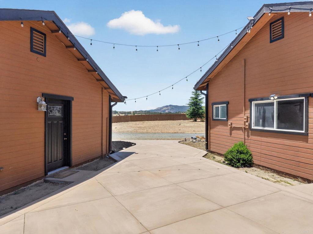 38570 Bahrman Road Anza, CA 92539 - Photo 24 of 51