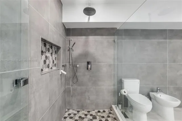 $1,495,000 | 8855 Collins Avenue, Unit 4G, Surfside, FL 33154