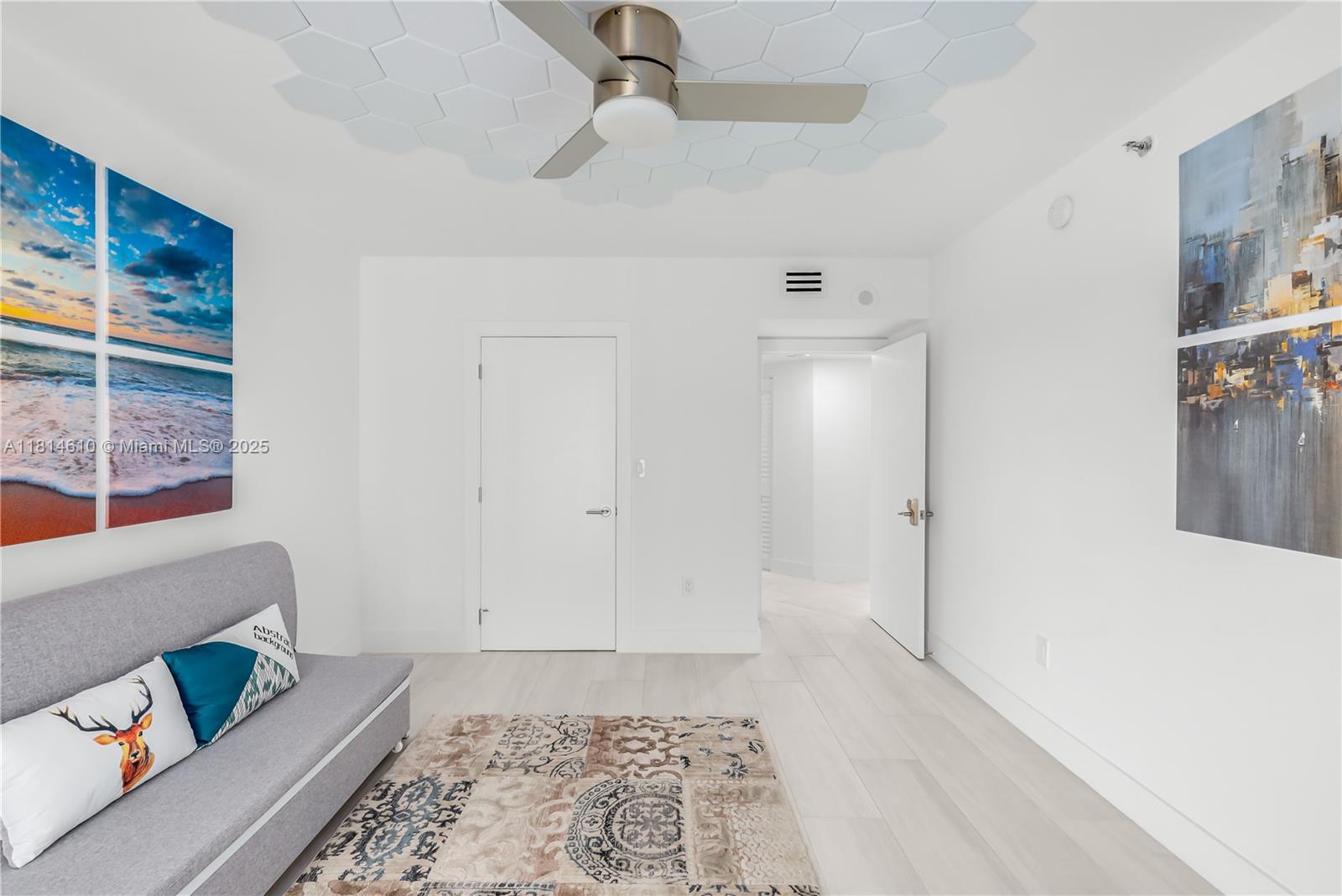 8855 Collins Avenue, Unit 4G Surfside, FL 33154 - Photo 22 of 39