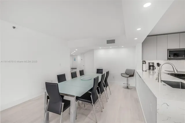 $1,495,000 | 8855 Collins Avenue, Unit 4G, Surfside, FL 33154