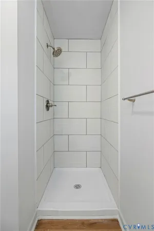a bathroom with a bath tub
