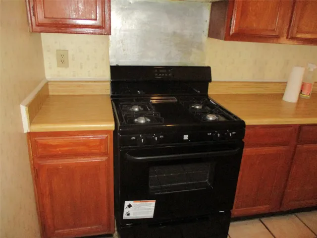 $1,575 | 19947 Mountain Dale Drive, Cypress, TX 77433