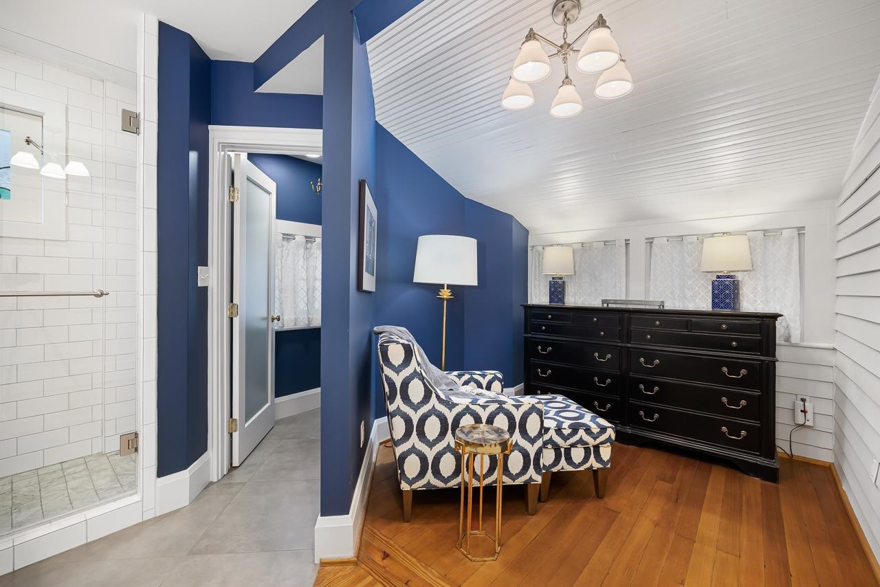 225 Hawthorne Road Raleigh, NC 27605 - Photo 20 of 33 Photo 20
