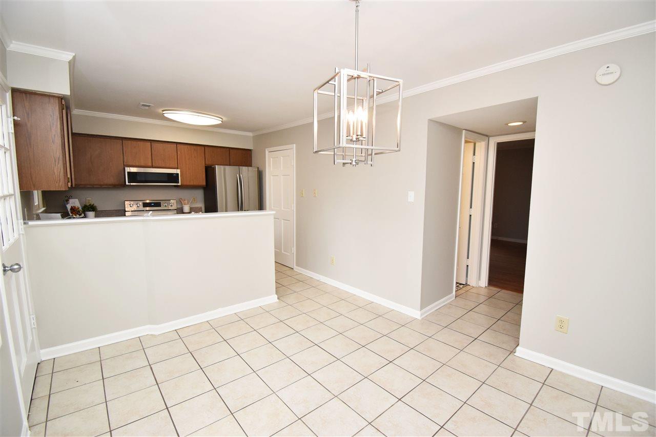 5643 Hamstead Crossing Raleigh, NC 27612 - Photo 11 of 30