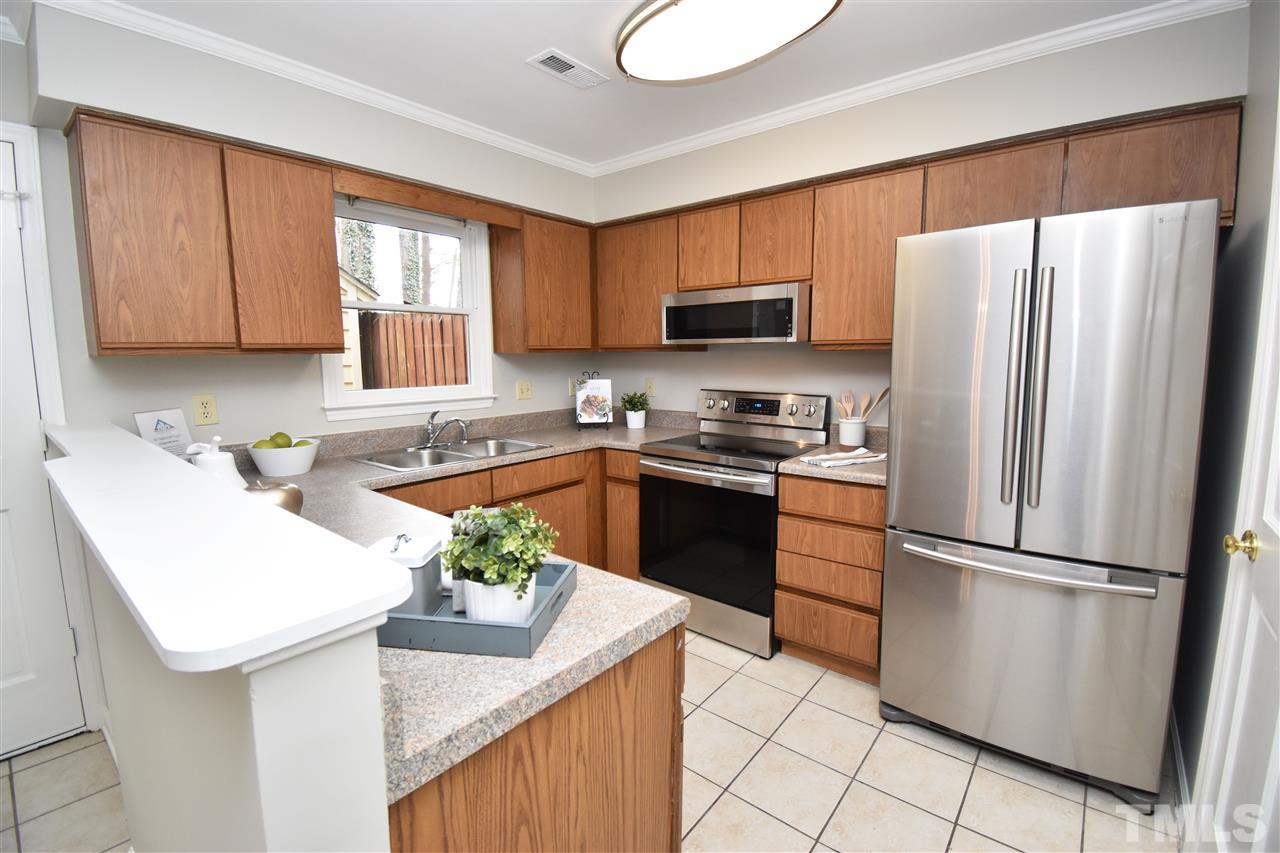 5643 Hamstead Crossing Raleigh, NC 27612 - Photo 13 of 30