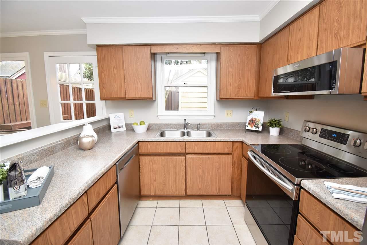 5643 Hamstead Crossing Raleigh, NC 27612 - Photo 14 of 30