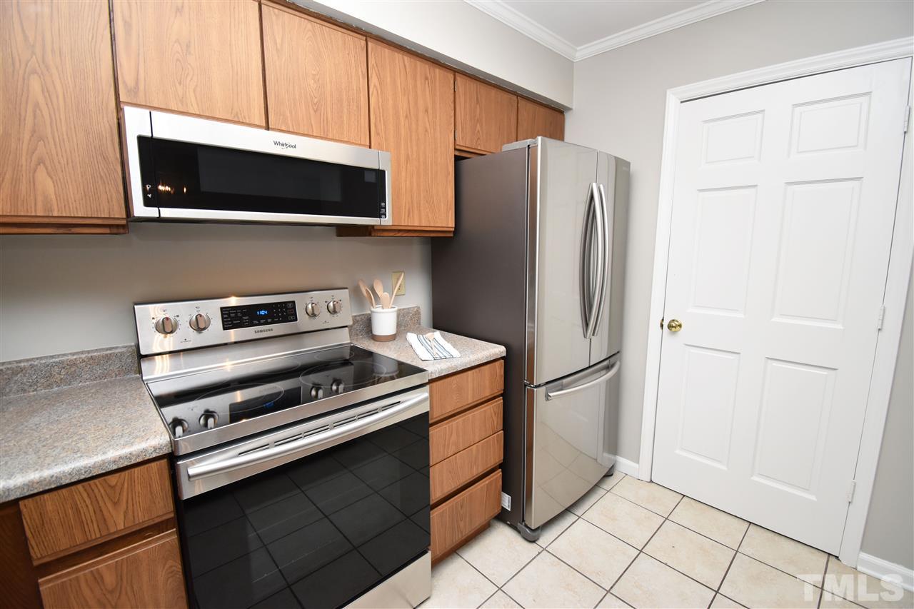 5643 Hamstead Crossing Raleigh, NC 27612 - Photo 15 of 30