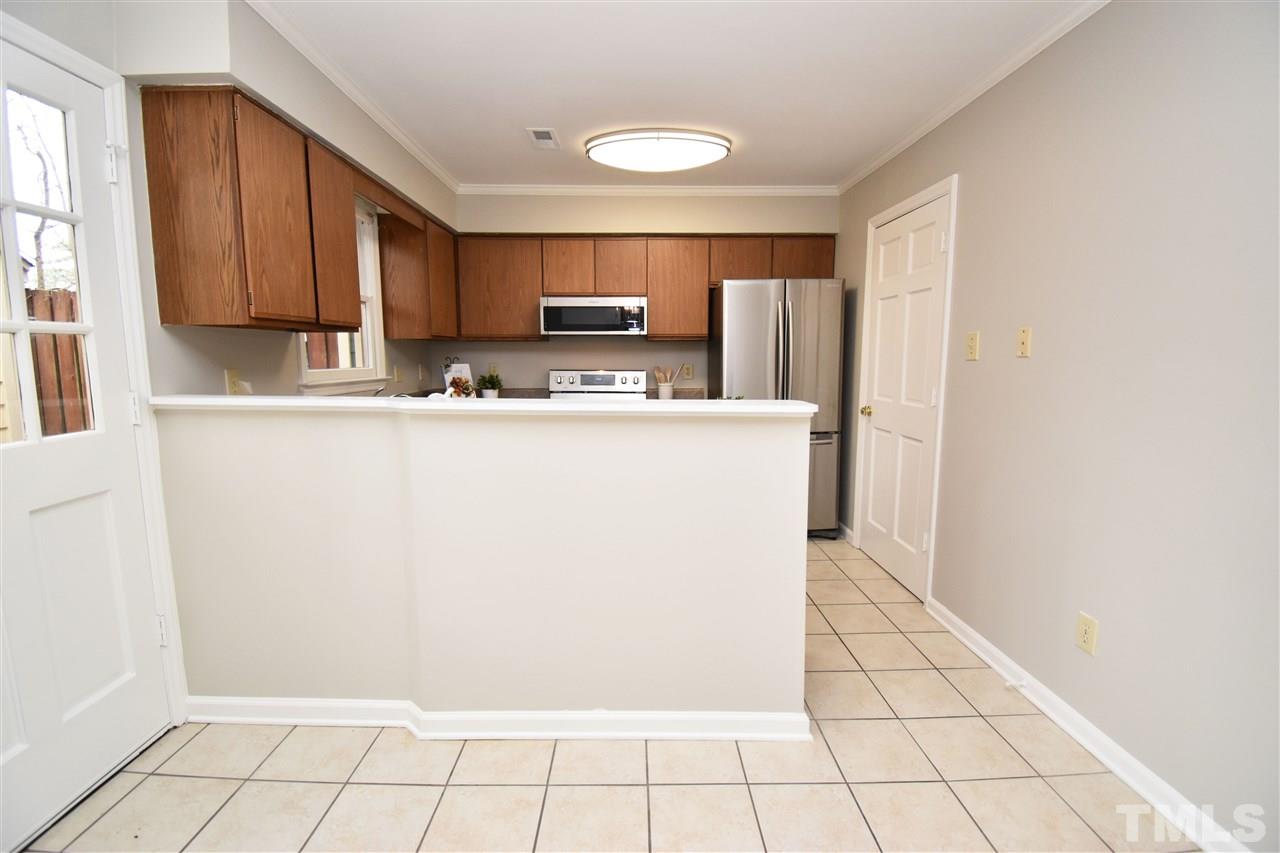 5643 Hamstead Crossing Raleigh, NC 27612 - Photo 10 of 30