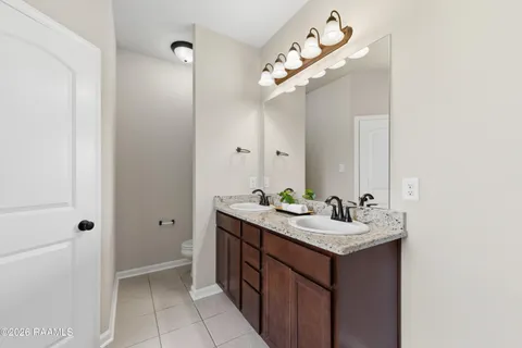 $244,900 | 102 St Kenan Street, Youngsville, LA 70592