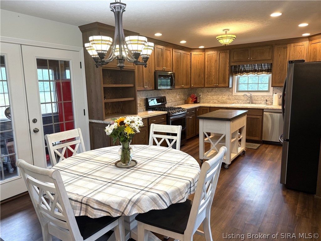 566 West Shanks Hill Road Pekin, IN 47165 - Photo 15 of 47