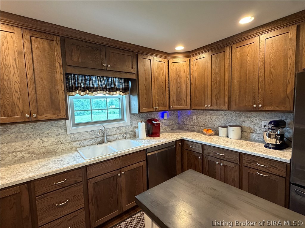 566 West Shanks Hill Road Pekin, IN 47165 - Photo 16 of 47