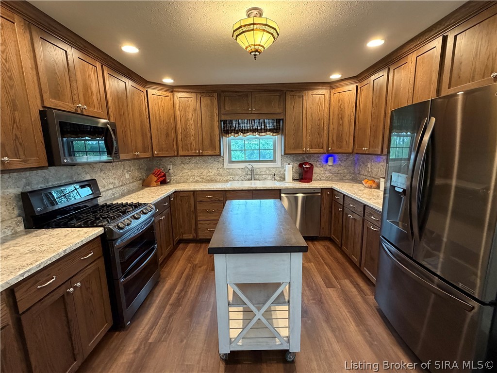 566 West Shanks Hill Road Pekin, IN 47165 - Photo 18 of 47