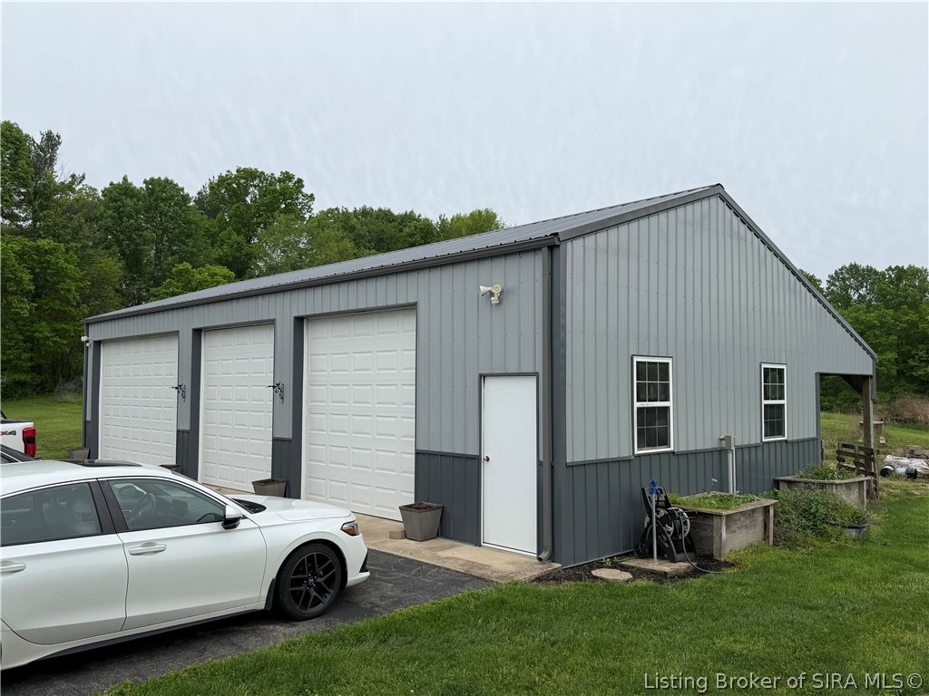 566 West Shanks Hill Road Pekin, IN 47165 - Photo 5 of 47