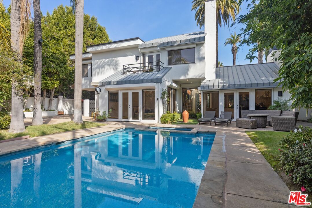 605 North Hillcrest Road Beverly Hills, CA 90210 - Photo 27 of 36