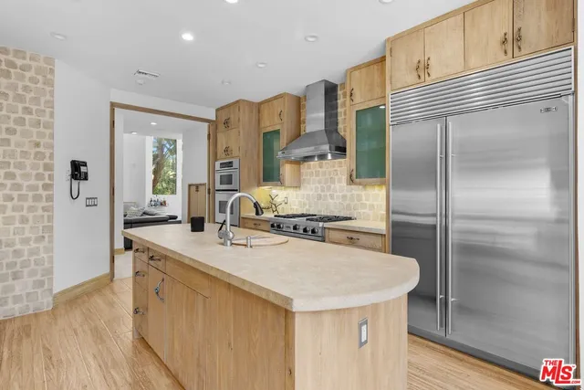 $45,000 | 605 North Hillcrest Road, Beverly Hills, CA 90210