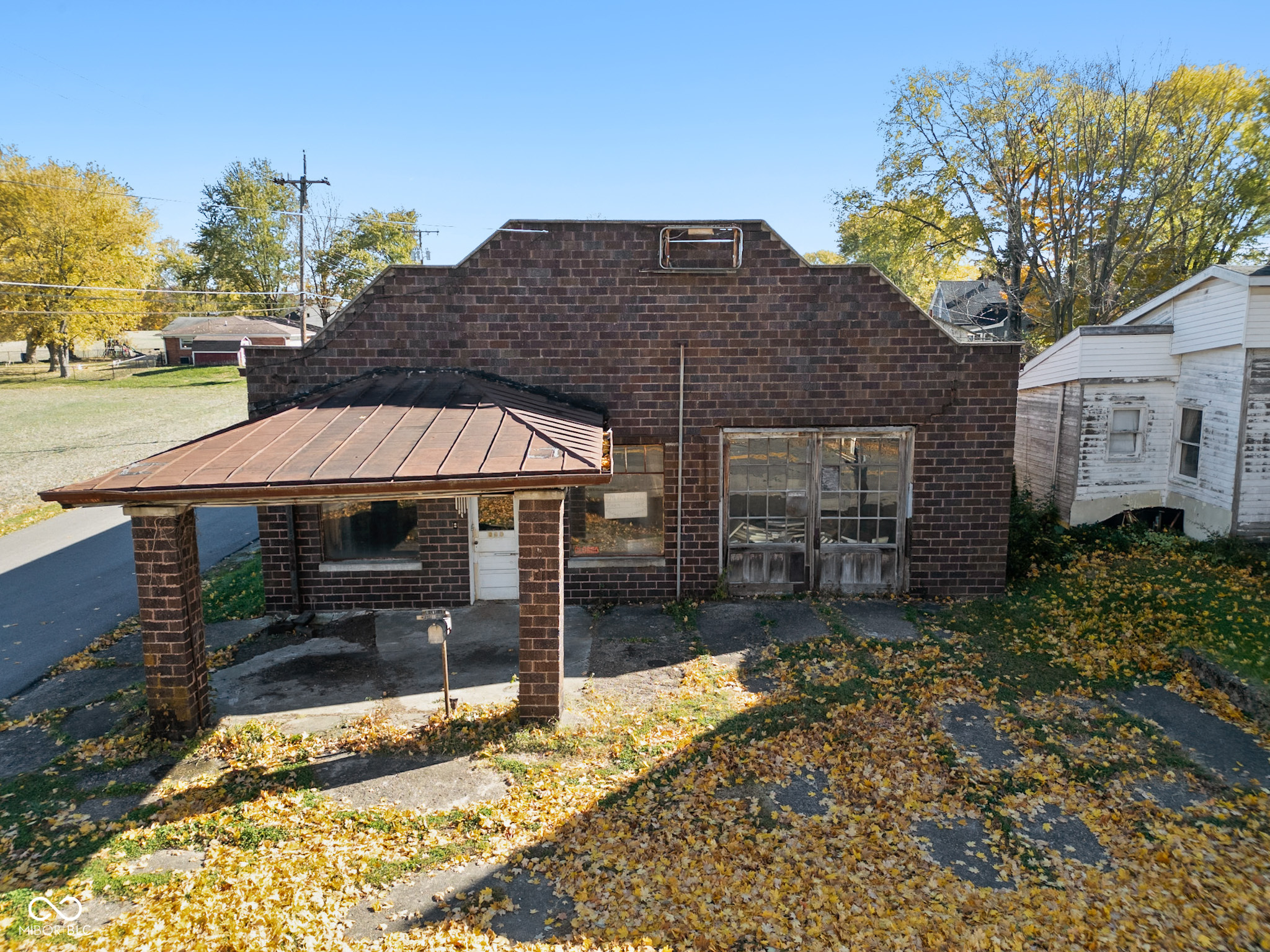 827 Main Street Hope, IN 47246 - Photo 12 of 22 Gallery Image 12