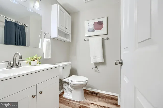 $214,900 | 22 Fox Run Court, Unit C, Reisterstown, MD 21136